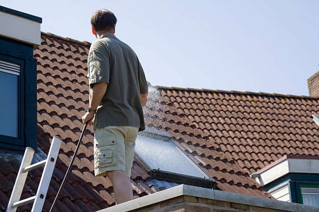what is residential roof cleaning1