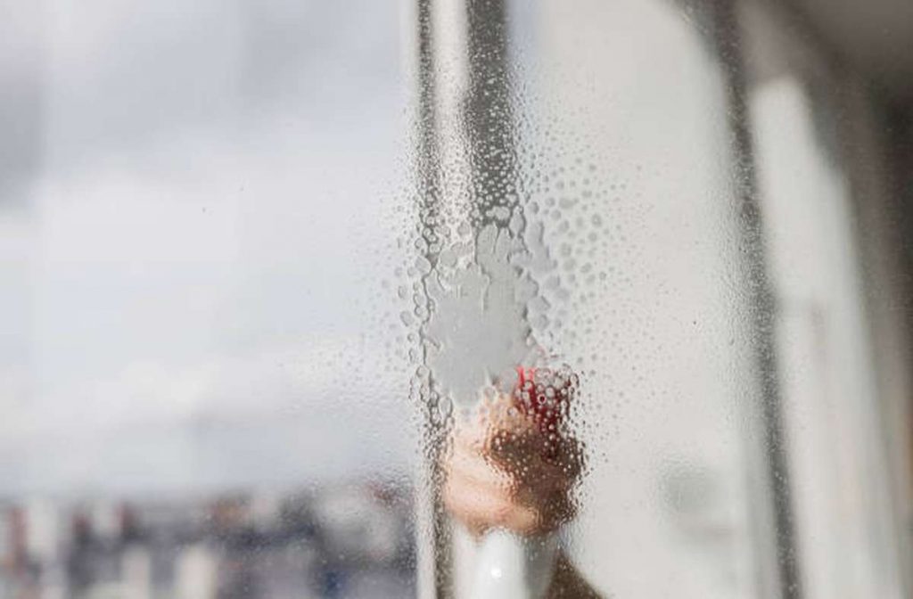 what are the common mistakes to avoid when cleaning your windows3