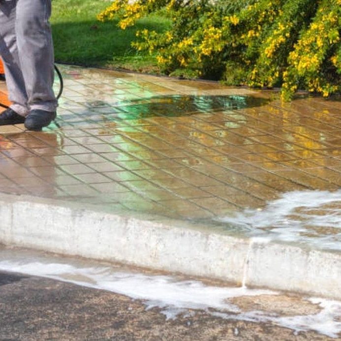 pressure washing residential driveways cleaning 8